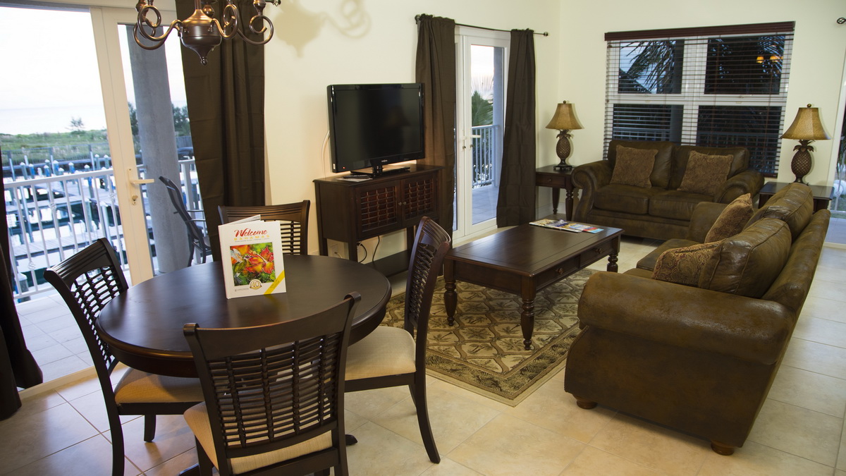 blue marlin cove living room